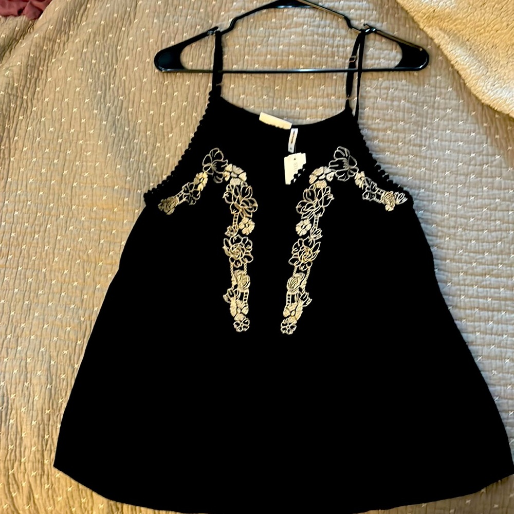 LUQ -Grace Embroidered Cami.